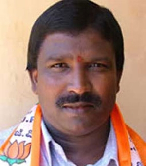 MLA conducts meeting and solves admission anomalies